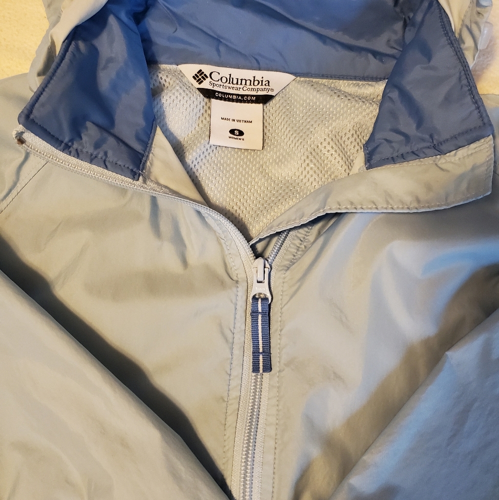 Baby blue Columbia Sportswear Jacket. Size small.